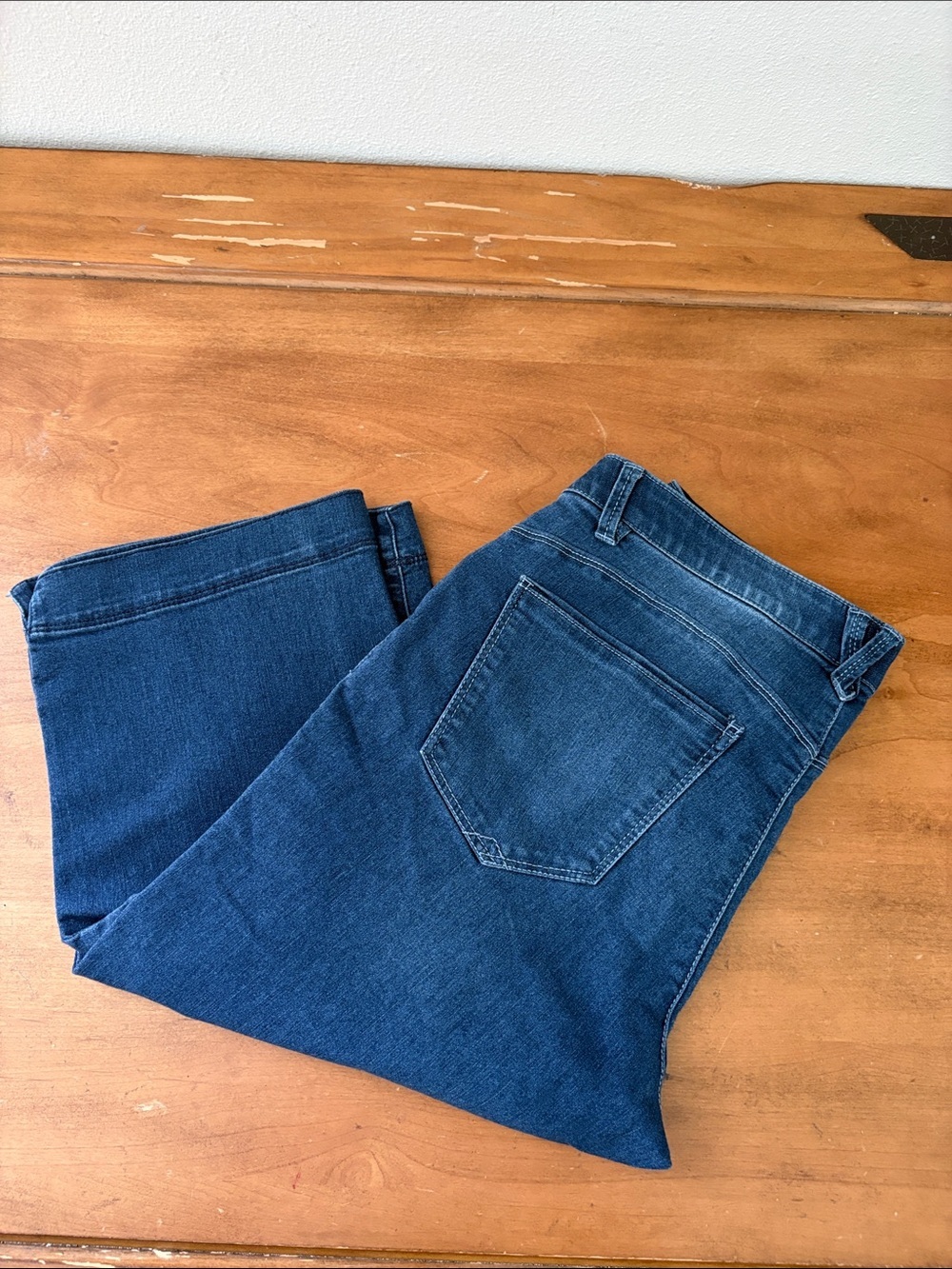 Democracy AbSolution Capri Jeans Size 10 - Picture 13 of 14